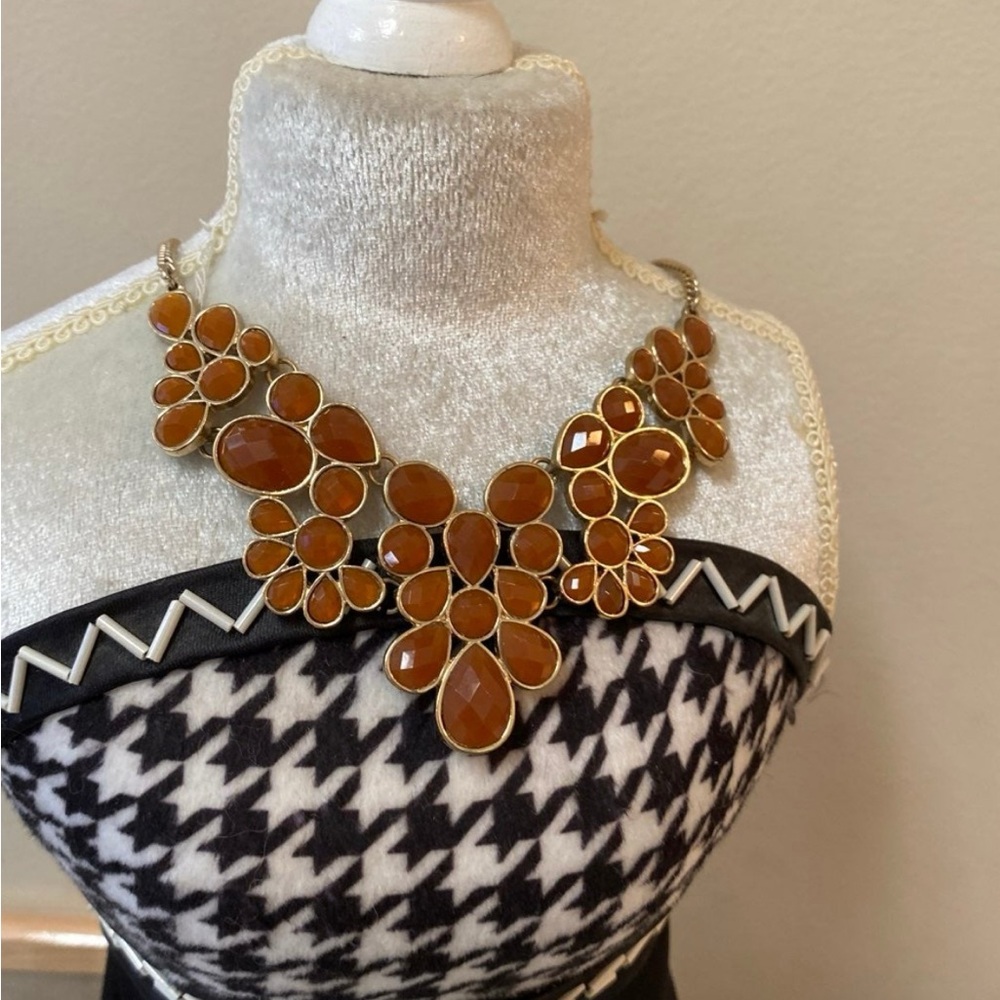 Statement light brown Gem Necklace